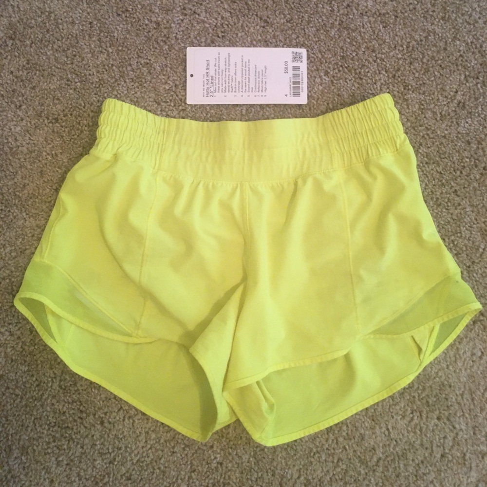 Hotty Hot High Rise Short 2.5”